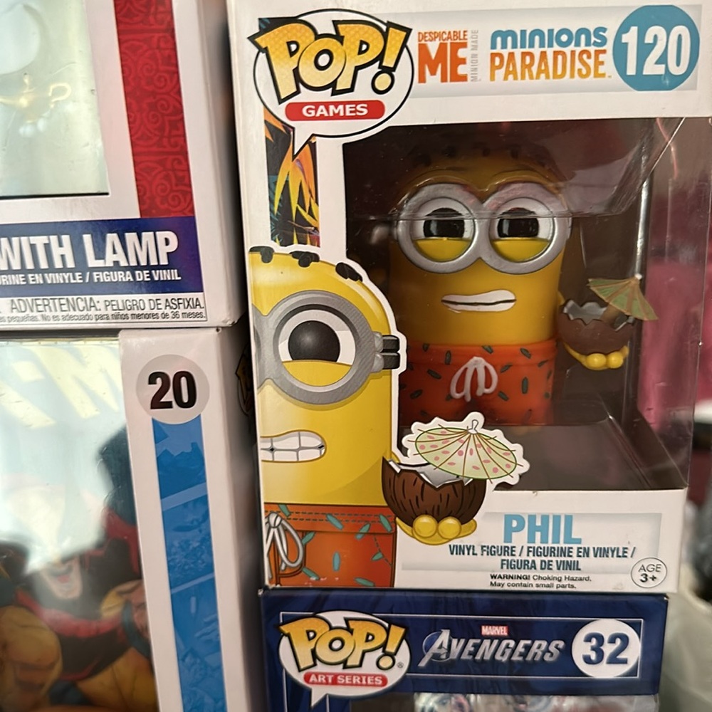 FUNKO POPS - Picture 4 of 6
